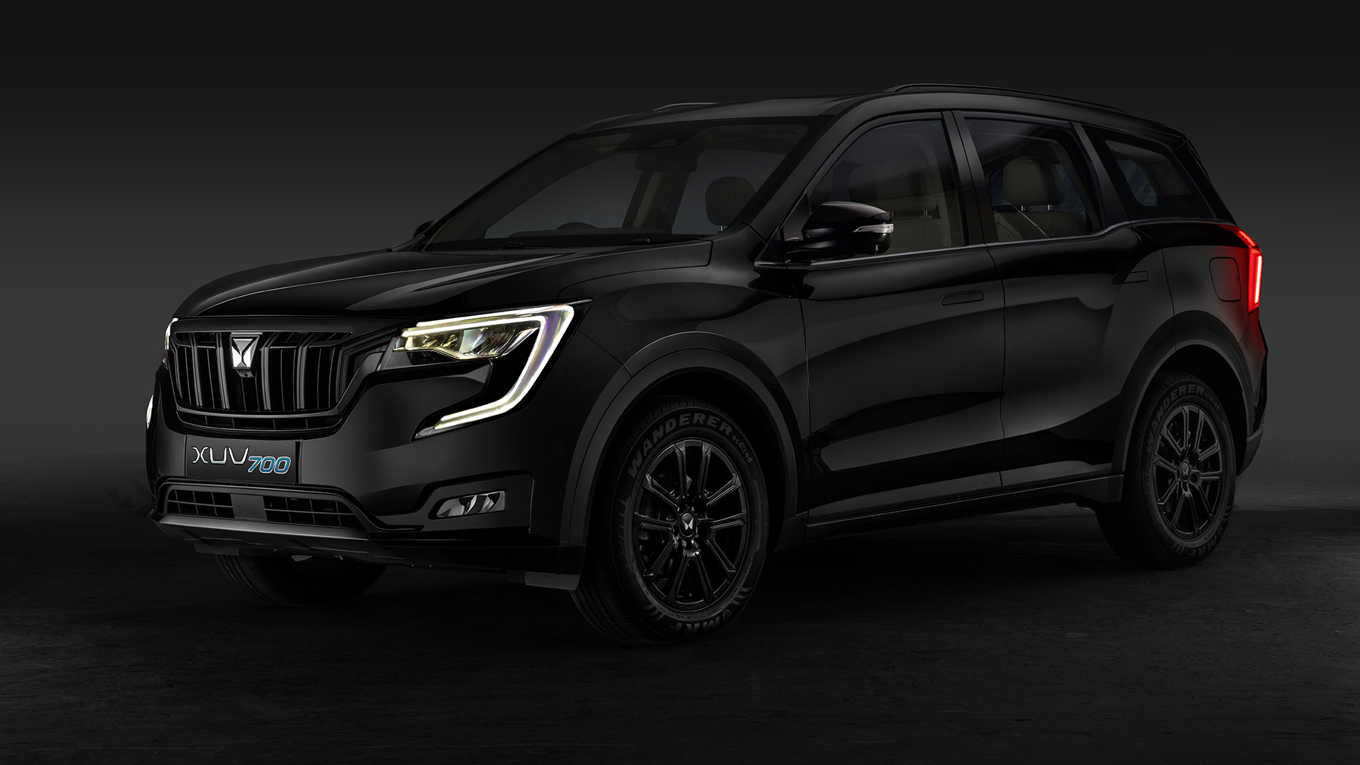 Mahindra Launches the 2024 XUV700 Elevating Sophistication and